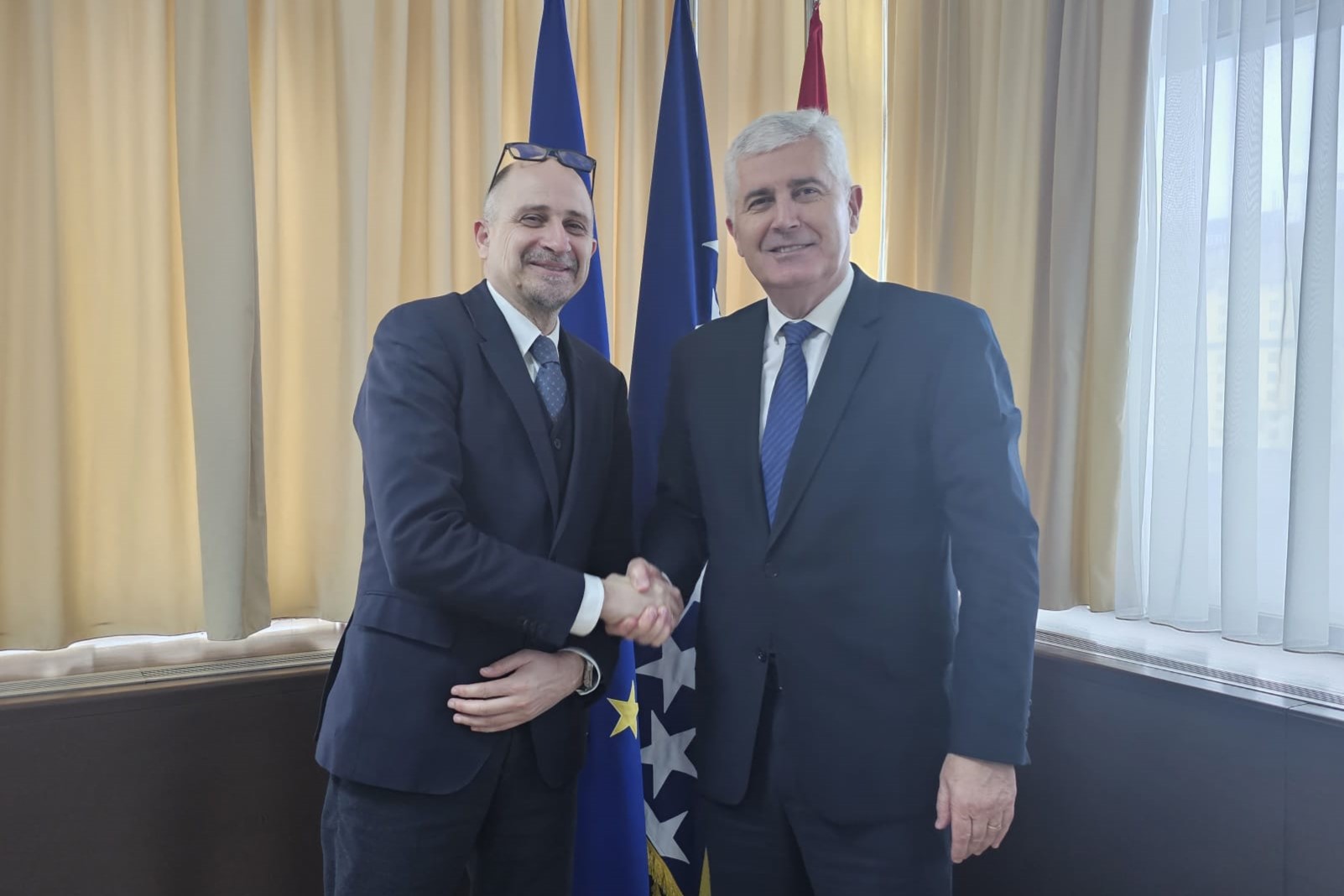 Zamjenik predsjedavajućeg Doma naroda PSBiH dr. Dragan Čović održao sastanak sa ambasadorom Mađarske u BiH 